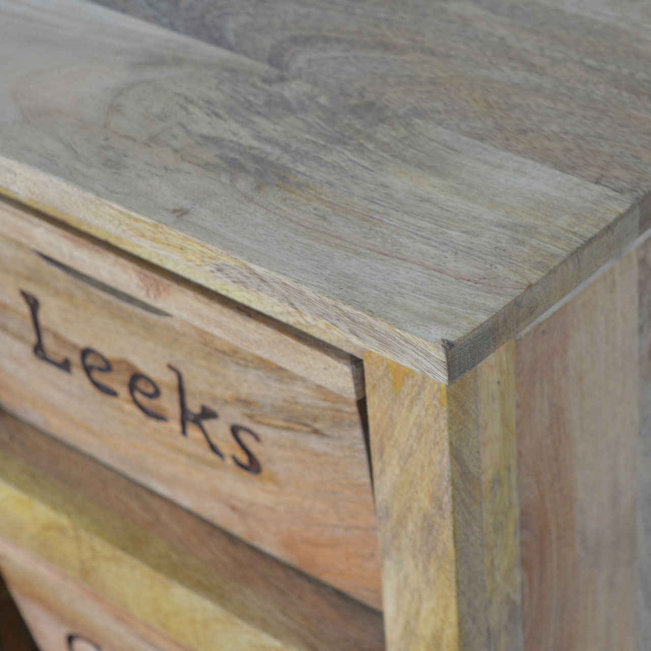 in033 carved kitchen cabinet