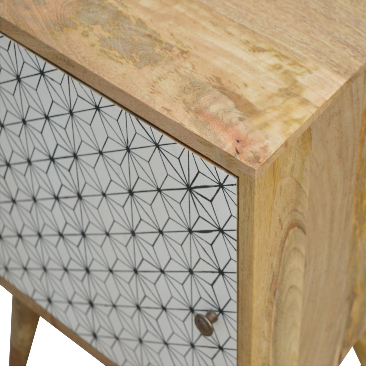 in355 prima door bedside